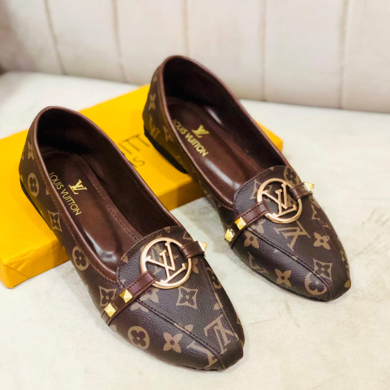 Louis Vuitton Comfy Flat Pump Footwear with Box